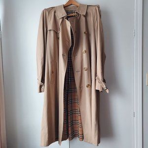 Vintage Burberry Trench Coat made for luxury Venetian retailer al duca d'aosta